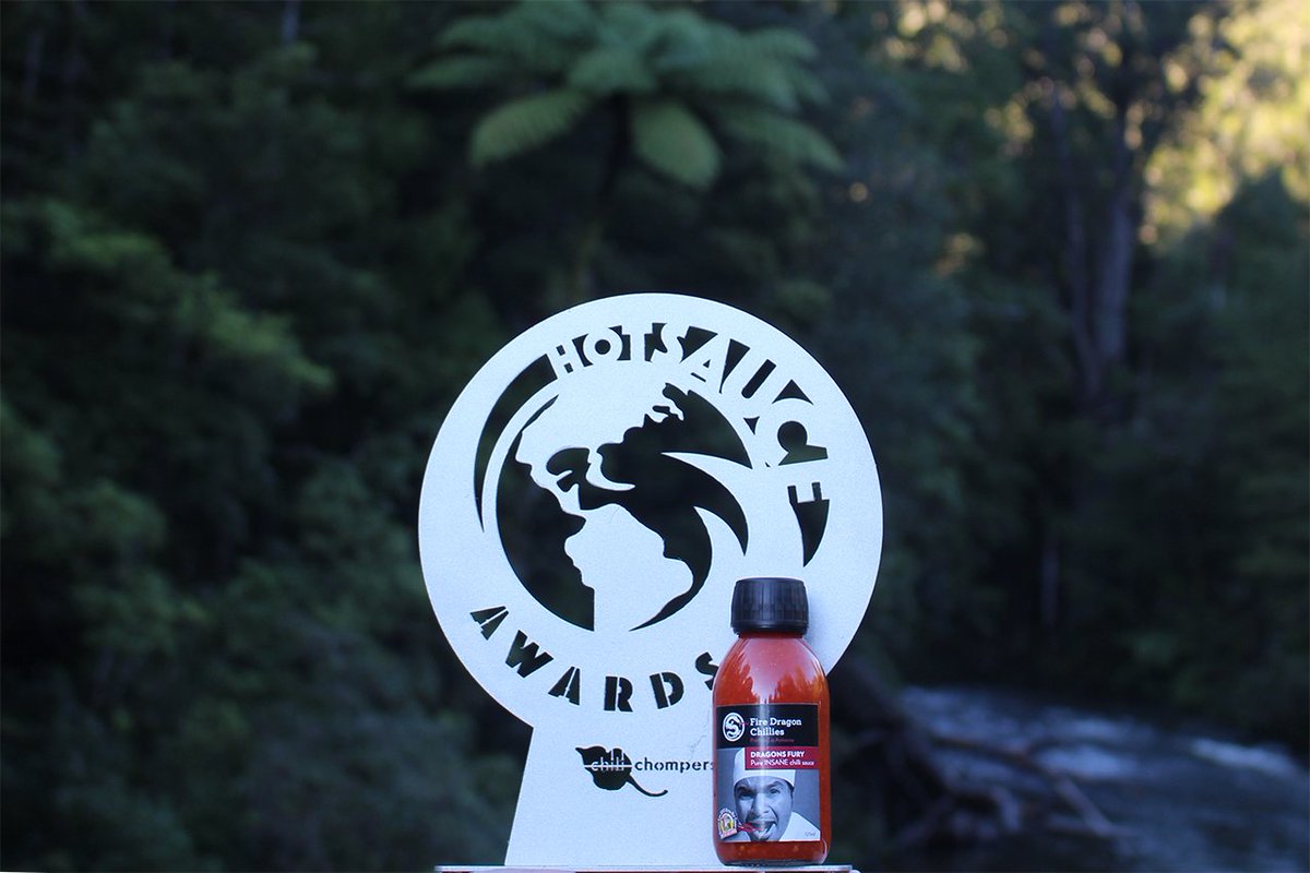 FireDragonChili's tweet photo. So picked up this awesome award over the wknd! Best Ultra Hot sauce at the #ChiliChompers #GlobalHotSauceAwards #DragonsFury #AllNatural #TrinidadScorpions #7PotPrimos #CarolinaReapers #Brainstrains #BhutJolokia #WorldChamp #FireDragonChillies #INSANEHeat https://t.co/5gbz2z57lQ