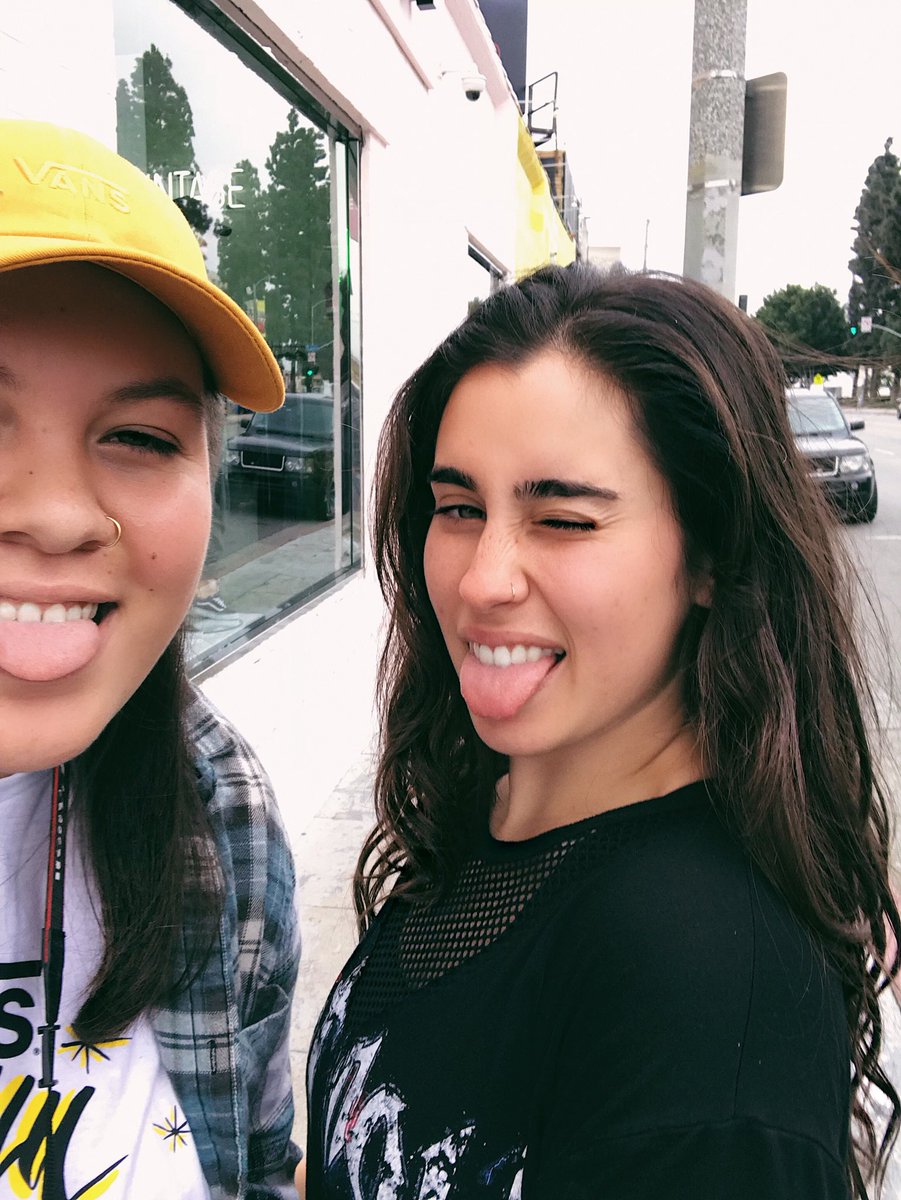 so this just fucking happened <a href="/LaurenJauregui/">Lauren Jauregui</a>