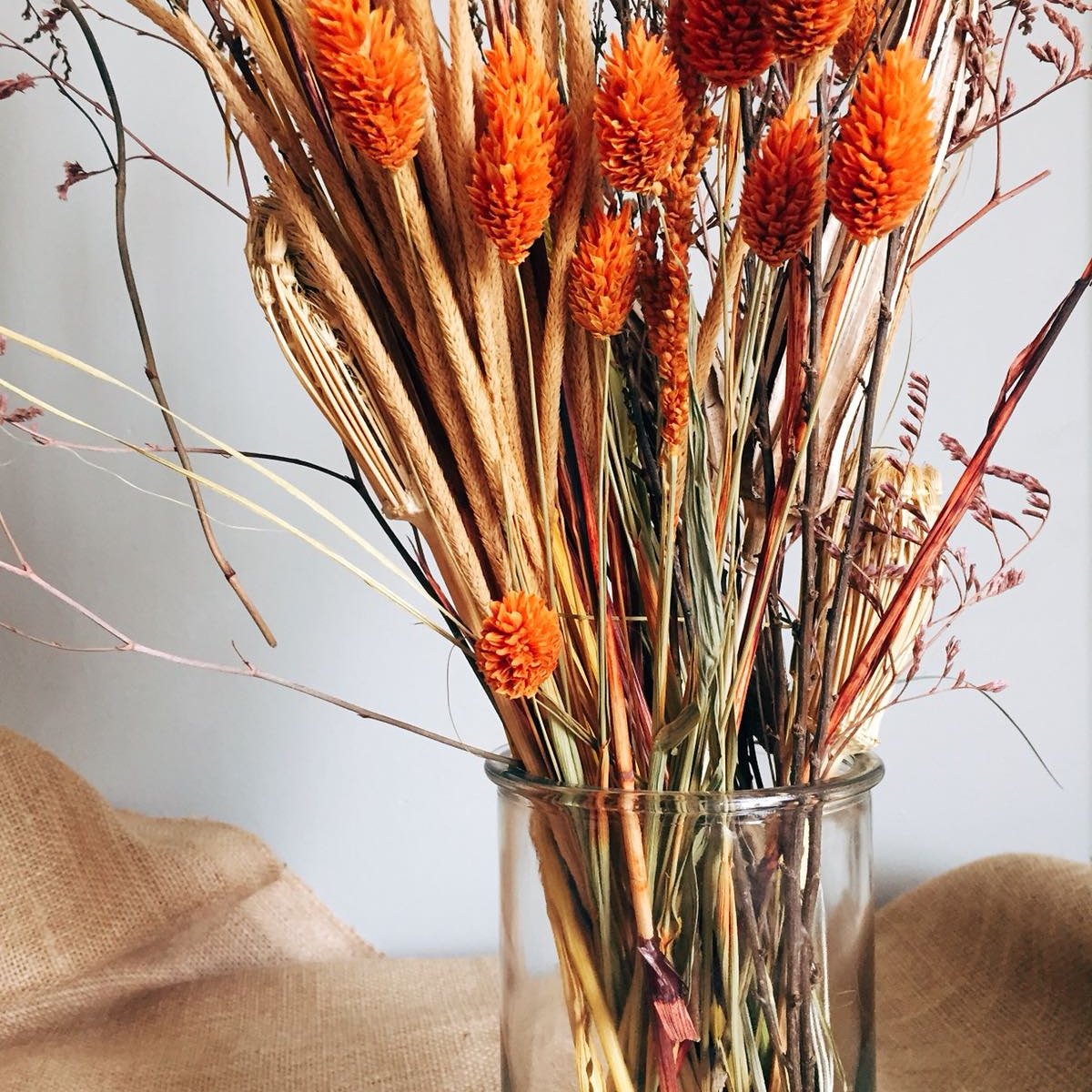 #Turuncu sevenler burada mı? Sıcaklığın, samimiyetin ve neşenin rengi 🍃🌾☀️ #happy #flower #wedding