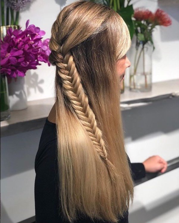 butterflynyc's tweet photo. Flowers and fishtail braids π #styling @jenniferpenny_hairstylist #butterflybabes
.
.
.
.
#salon #hair #NYC #behindthechair #beauty #maneaddicts #healthyhair #livedinhair #balayage #dimensionalcolor #hairpainting #hairinspo #hairgoals #hairtrends #h⦠https://t.co/U5VbXOreBv https://t.co/Gi4JxHaTN0