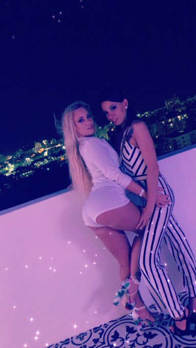 White party pregame with the bae ❤️❤️ @Bailey_BrookeX https://t.co/VTjQMDqPPQ<a class="tags" target="_blank" title="On Twitter" href="/?out=eyJ0eXAiOiJKV1QiLCJhbGciOiJIUzUxMiJ9.eyJpYXQiOjE3MjIzODU1NzMsImlzcyI6InR3cG9ybnN0YXJzLmNvbSIsIm5iZiI6MTcyMjM4NTU3MywiZXhwIjoxNzUzOTIxNTczLCJyZWRpcmVjdF91cmwiOiJodHRwczovL3R3aXR0ZXIuY29tL0JhaWxleV9Ccm9va2VYIn0.vGeb6WG_ELat9MlsFu8yQpk5NFJtRtiJql91doHGyVTaBb1W6yp3sUCsuwuUtZYLCWyLluGzcBhzeSbac0k_nQ">@Bailey_BrookeX</a><a href="/tag/xbizmiami"class="tags"><span>#xbizmiami</span></a><a href="/tag/whitepartypregame"class="tags"><span>#whitepartypregame</span></a>