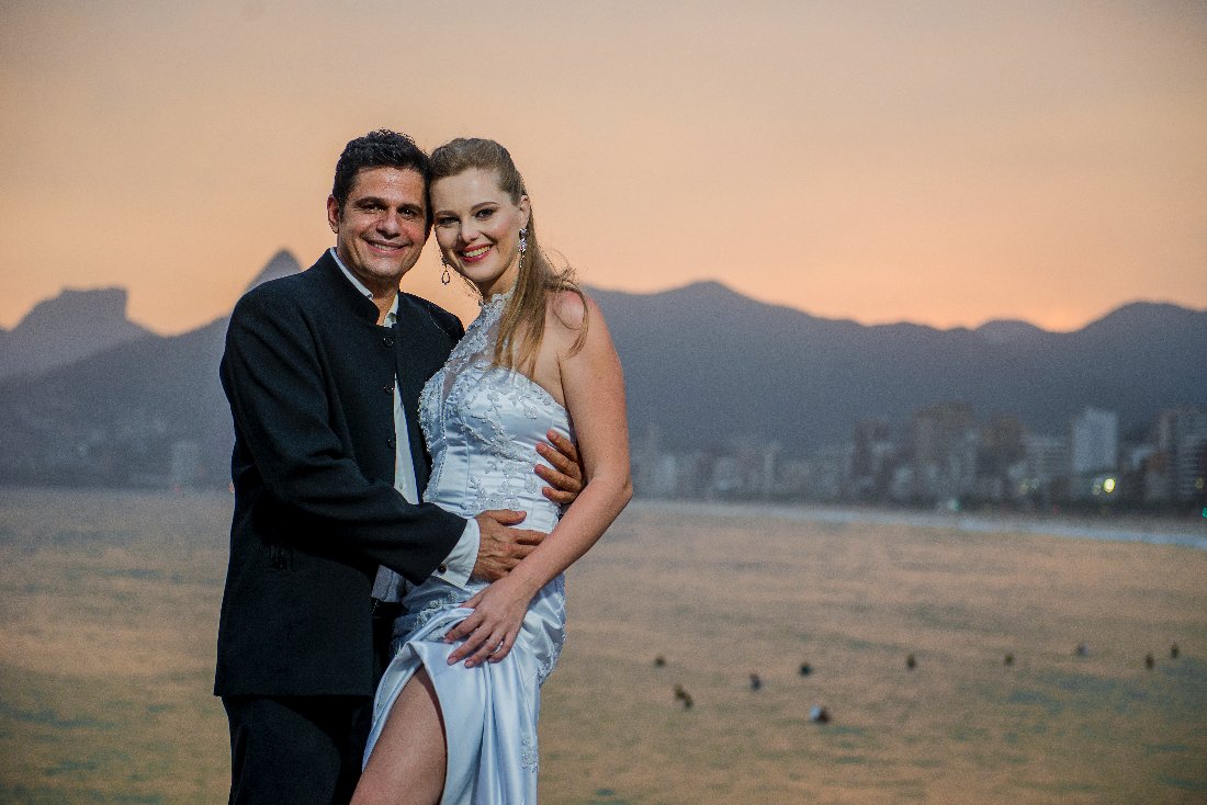 DivaLiege's tweet photo. Eu naaaaaaao Vou emboraaaaa a volta do casal mais amado do Brasil #LiDré André e Liege @liegemuller @andredimauro
#PowerCoupleBrasil #EliminacaoPowerCouple https://t.co/fznFU6sTGg