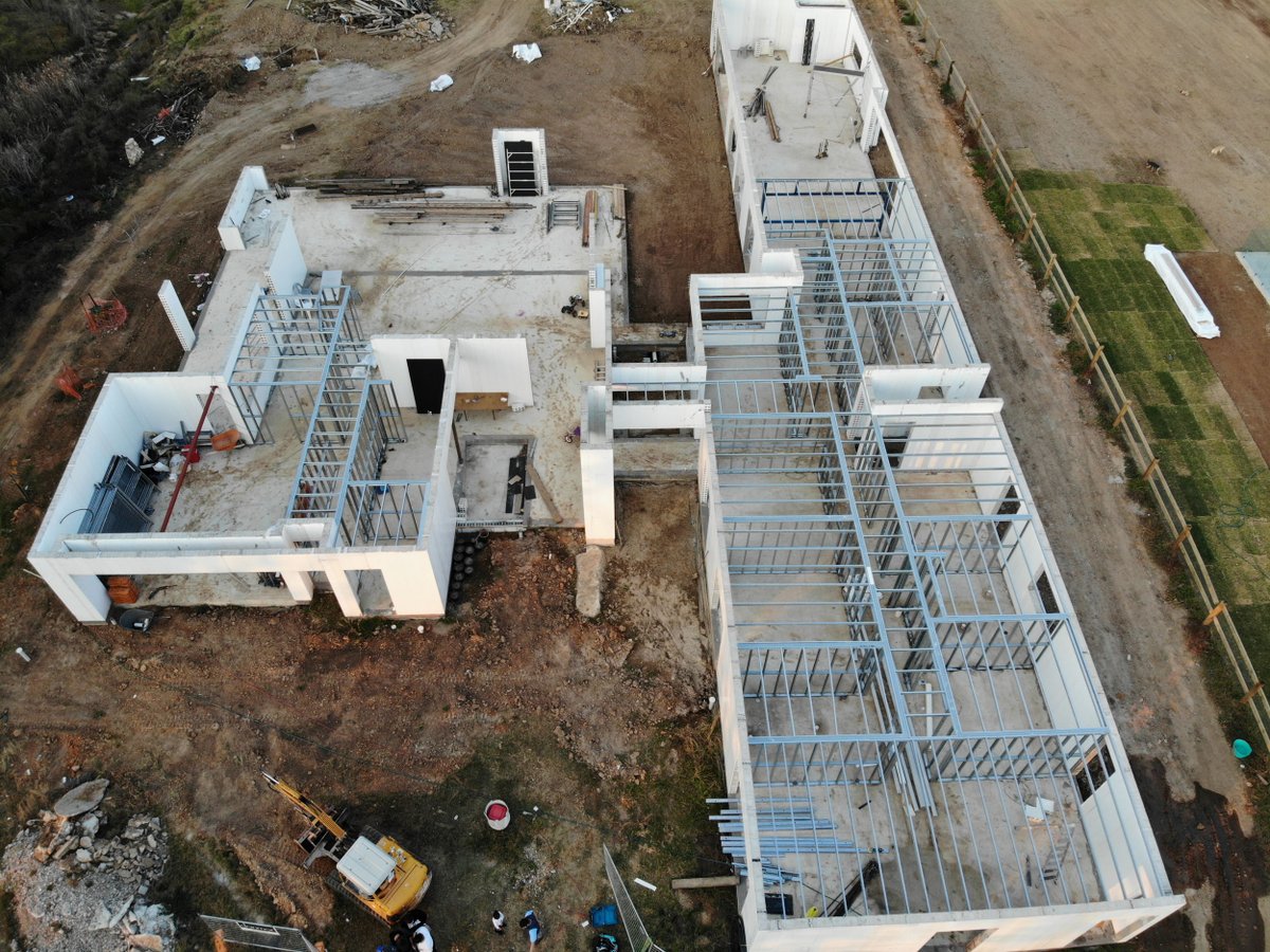 5Canons's tweet photo. Construction progress on Luddenham House. #dincel #residentialconstruction #Sydneyarchitect https://t.co/VtcDsBarWG