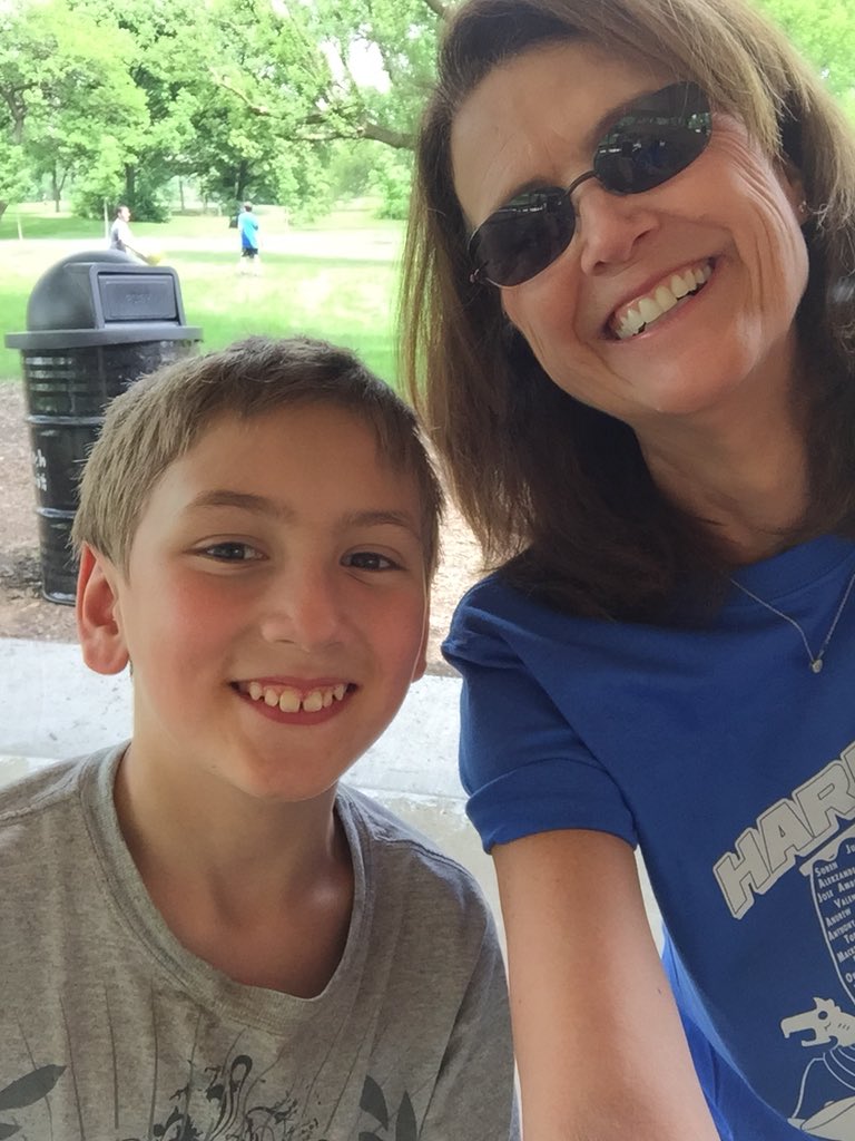 KKennath's tweet photo. 5th grade class of 2018, 2021, 2025 picnic fun. #Genovation #hssprincipal #Geneva304 https://t.co/NLfSGdZFGN