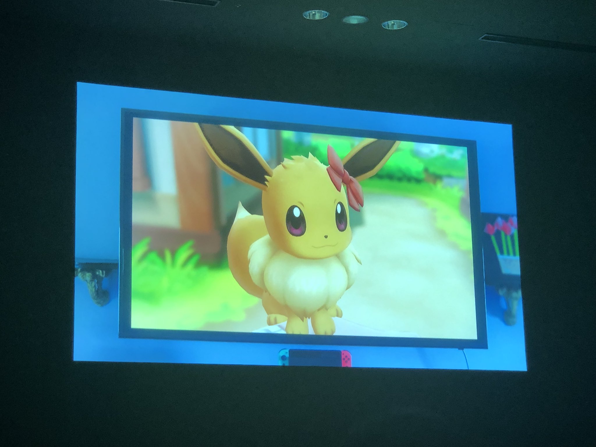 ファミ通 Com ディレクターは増田順一氏 レッツゴーピカチュウ レッツゴーイーブイ は ポケットモンスター ピカチュウ をベースに開発 ポケモンgo のようにボールを投げて楽しめるものに T Co Ncnlhzecac Twitter ファミ通 Com ディレクターは増田順一氏 レッツゴーピカチュウ レッツゴーイーブイ は ポケットモンスター ピカチュウ をベースに開発 ポケモンgo のようにボールを投げて楽しめるものに T Co Ncnlhzecac Twitter