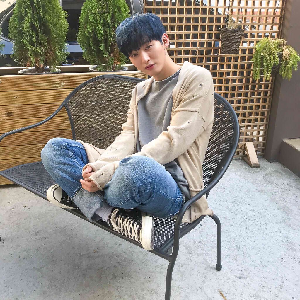 realdefnik's tweet photo. Jisung changed his fancafe dp twice!😭 https://t.co/WNQkLt5U5x