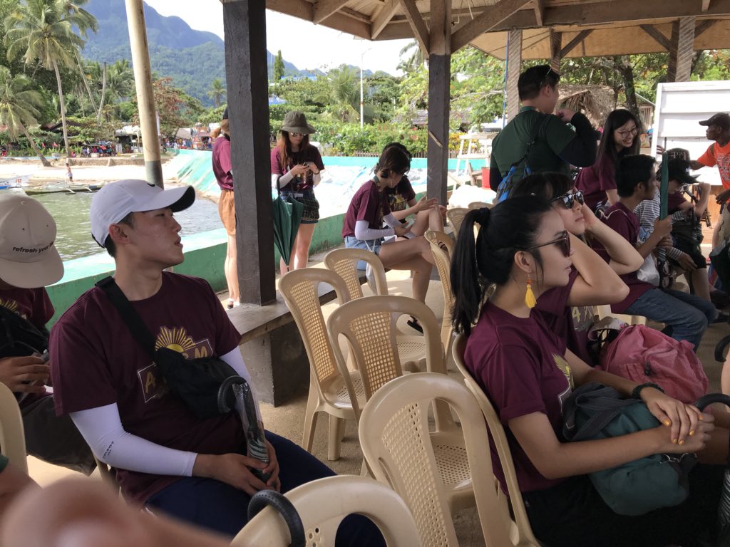 Aprm2018's tweet photo. While waiting to go to Underground River! https://t.co/hAWt89KCDl