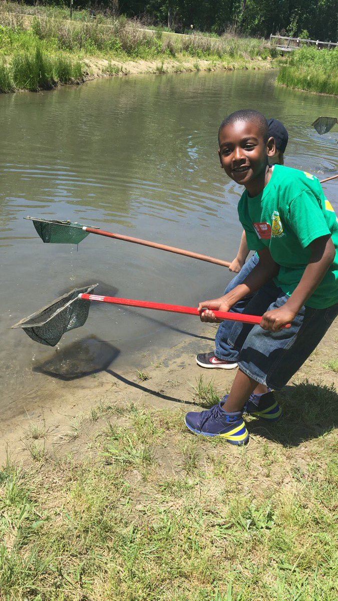 PineviewElemSC's tweet photo. Flashback? Possibly the best trip of the year! These second graders couldn’t stop talking about their trip to Saluda Shoals. Learning about plants, wildlife, habitats and our environment was fun and engaging. @LexingtonTwo #memorabletrip https://t.co/YzFWjjuJwQ