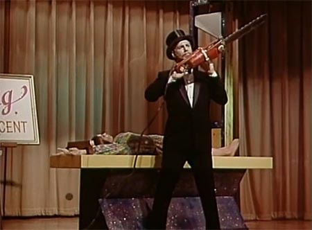 MistrelofHorror's tweet photo. A great magician uses slight of hand to make the tricks seam magical, Sub-par magicians use blood &amp; gore to distract, &amp; horrible magicians shout 'hey what is that' and point method!  #Magic #Wizardofgore #Horror https://t.co/rC03efDGGr