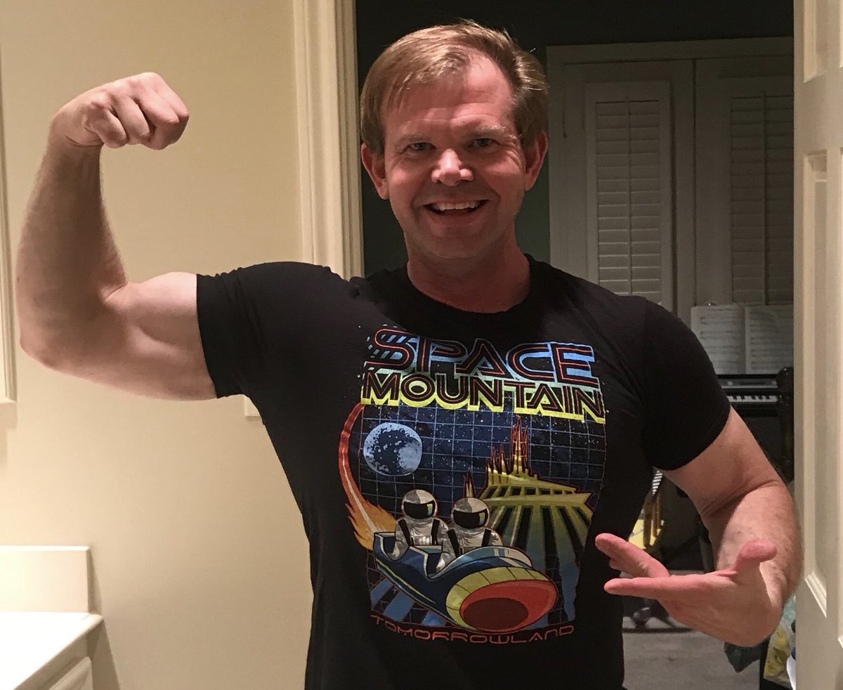 WallisMarsh's tweet image. Woooooooooo @SeanTPendergast @JRsBBQ @RicFlairNatrBoy #SpaceMountain #BrotherEd