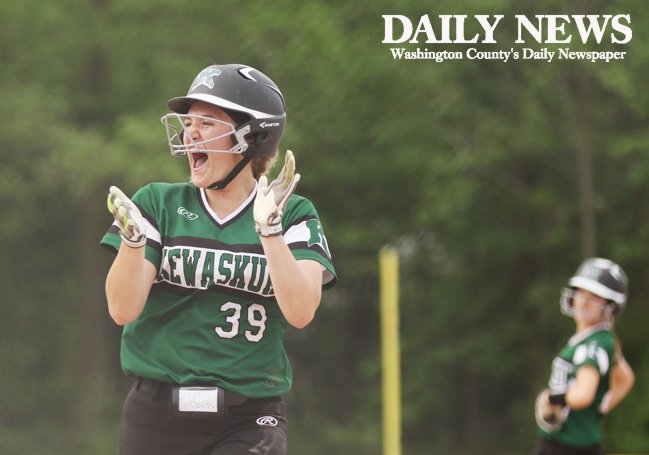 JEhlkeITV's tweet photo. Congrats to @KewSball on their @wiaawi D2 sectional semifinal victory over Waupun. More images on https://t.co/061MArzLlX later. 
#wiaasb #WBDN #ConleyMedia #Photojournalism https://t.co/mUJ1vqKpYS