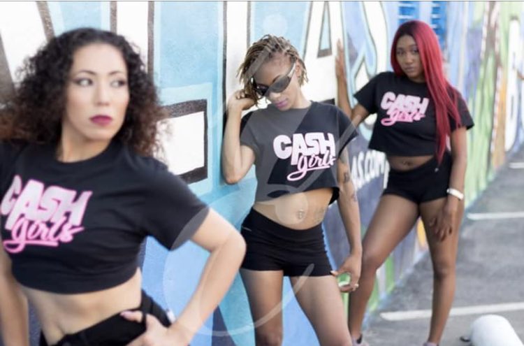 PurlyWyte's tweet photo. #CASHGIRLS | @cashgirlsInc https://t.co/m8b6XuqLZi