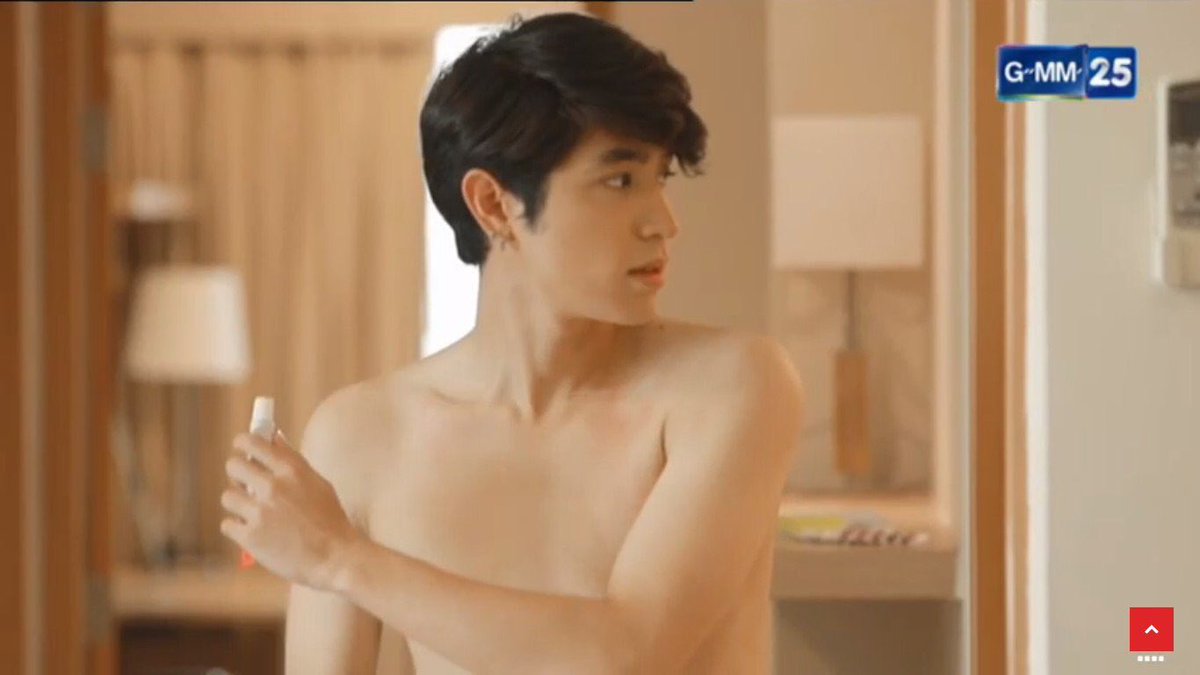 SSaPonN's tweet image. #รูปทอง #ทอยปอนด์ #GMM25 
—พี่ปอนด์เร่นเป็นตัวเองป่ะ 5555 มันเลยดูได้อารมสุดๆเพราะชีวิตจิงก้อแพ้กุ้ง อ้างอิงประหรือบทเขียนมา55555 #กุมโนยุ