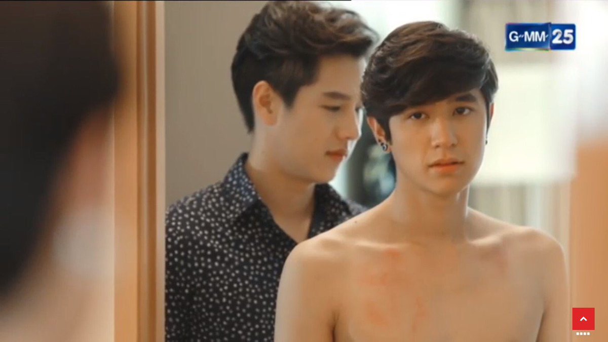 SSaPonN's tweet image. #รูปทอง #ทอยปอนด์ #GMM25 
—พี่ปอนด์เร่นเป็นตัวเองป่ะ 5555 มันเลยดูได้อารมสุดๆเพราะชีวิตจิงก้อแพ้กุ้ง อ้างอิงประหรือบทเขียนมา55555 #กุมโนยุ