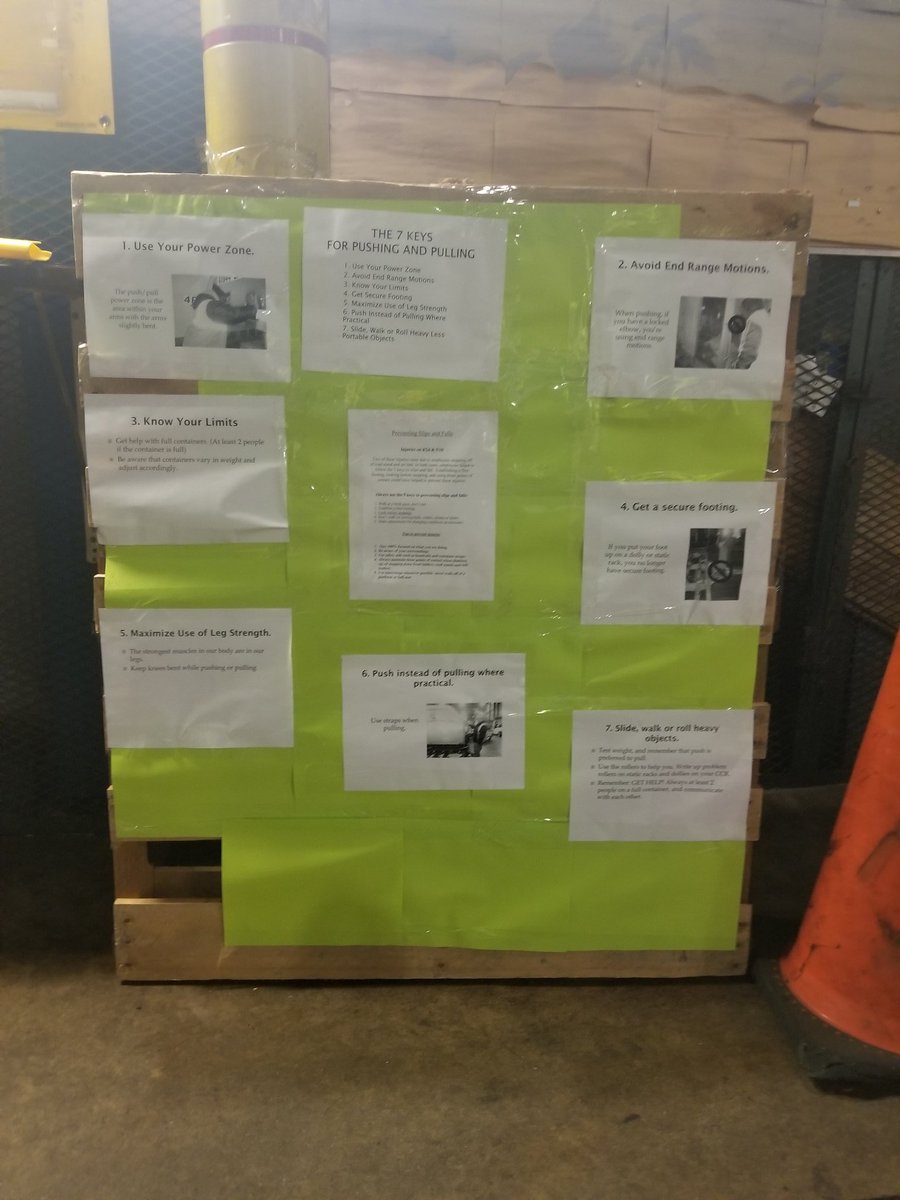 DSimkin87's tweet photo. PT Ramp Supervisor talks to midnight employees about 7 keys to slips and fall at his guard gate activity #ChesapeakUPSers #UPS @beans6813 @MicaelSorden @UPSSafetyKim https://t.co/IegWZPxHLg