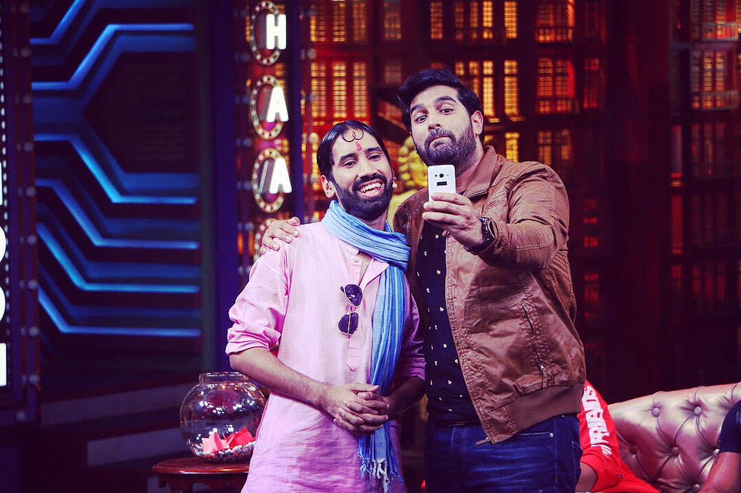 abhilashthapli's tweet photo. 3 देव &amp; 1 दानव..! 😂
.
May u guys break all the records. ❤️
.
.
#3Dev #cutiepiesharma #ekr #entertainmentkiraatat9 #entertainmentkiraat #fun #laughter @Iamksgofficial @_ravidubey @ikunaalroykapur @3DevFilm @ColorsTV @nikuld https://t.co/5ruLpyiA9c