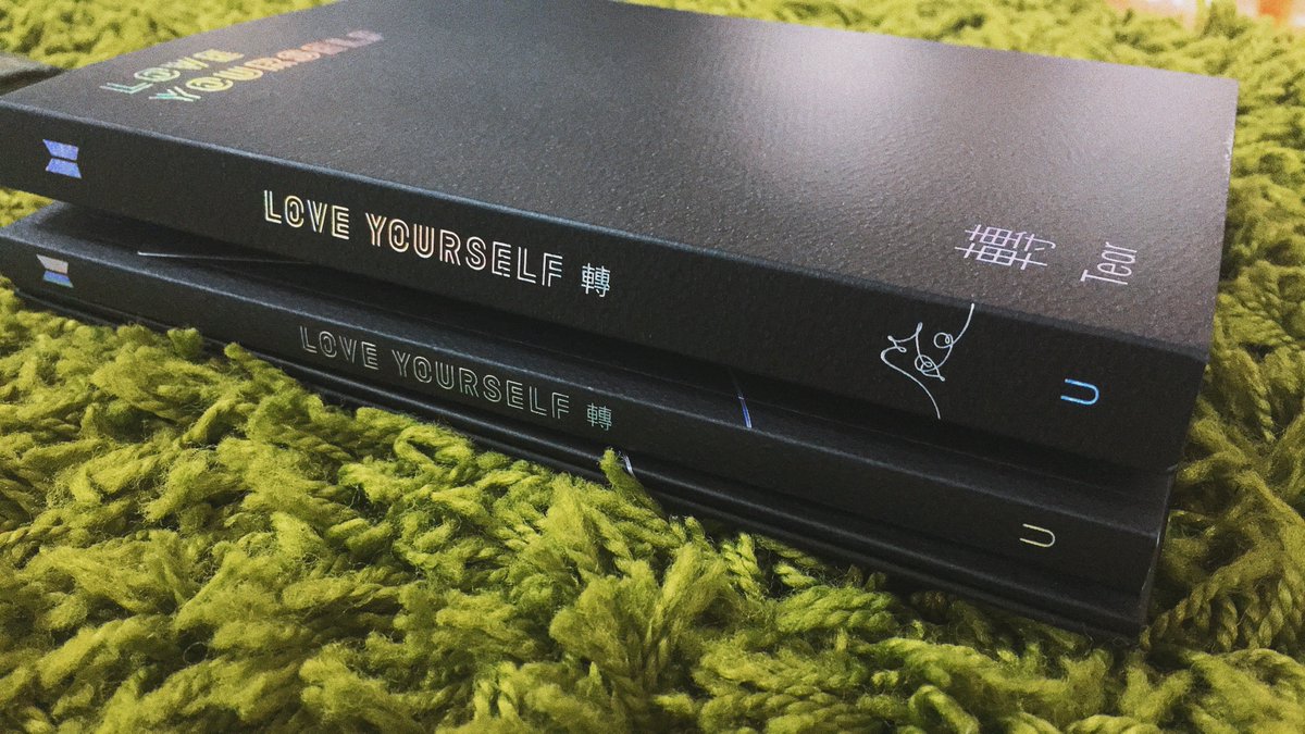vague_character's tweet image. Love Yourself: Tear (U version) Giveaway

Got this album from a physical store tho I alrdy pre-ordered a full set. Rules are below:

1. RT this post (U dont have to follow me)
2. REPLY to this post: Why you deserve to win this GA?

Easy as that 😊🌻✌🏻. GA ends on 1st June 2018