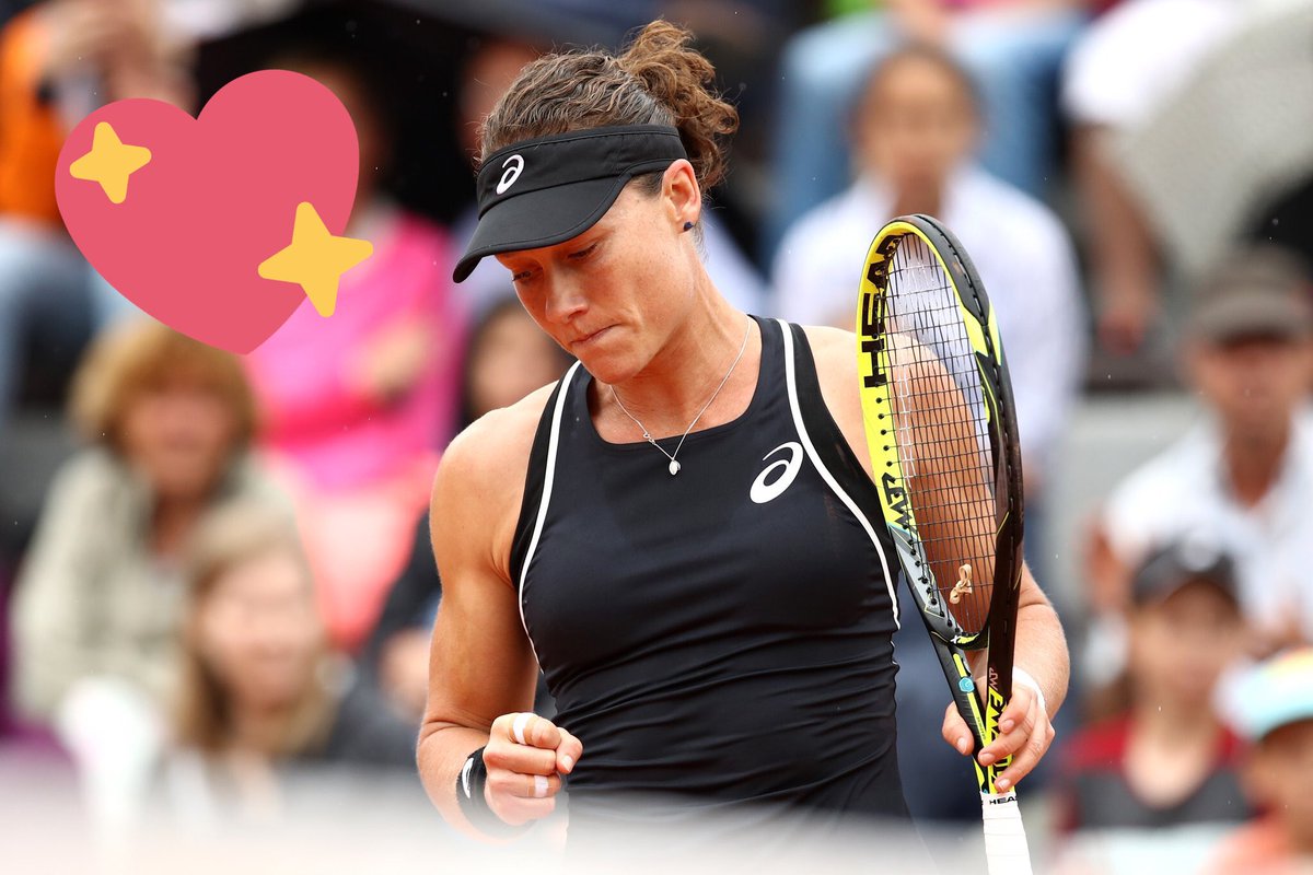 Isafederer's tweet image. #This is my Lovely Girl!!! Moving on to 2rd!! 💪💪💪 My Queen of my heart ❤️ I love her so much. 💕💝❤️😘😍🇦🇺 #CmonSam #samstosur @rolandgarros @WTA