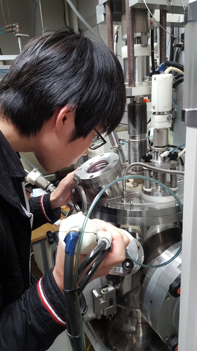 東京大学 物性研究所 در توییتر 大学院ガイダンス研究室紹介 中辻研究室では固体の量子現象の開拓を目指し 薄膜 バルクの新物質開発と極低温までの物性測定に取り組んでいます 超伝導 トポロジカル磁性 スピントロニクス 環境発電の開発を通して世界に羽ばたき 東京大学 物性研究所 در توییتر 大学院ガイダンス研究室紹介 中辻研究室では固体の量子現象の開拓を目指し 薄膜 バルクの新物質開発と極低温までの物性測定に取り組んでいます 超伝導 トポロジカル磁性 スピントロニクス 環境発電の開発を通して世界に羽ばたき
