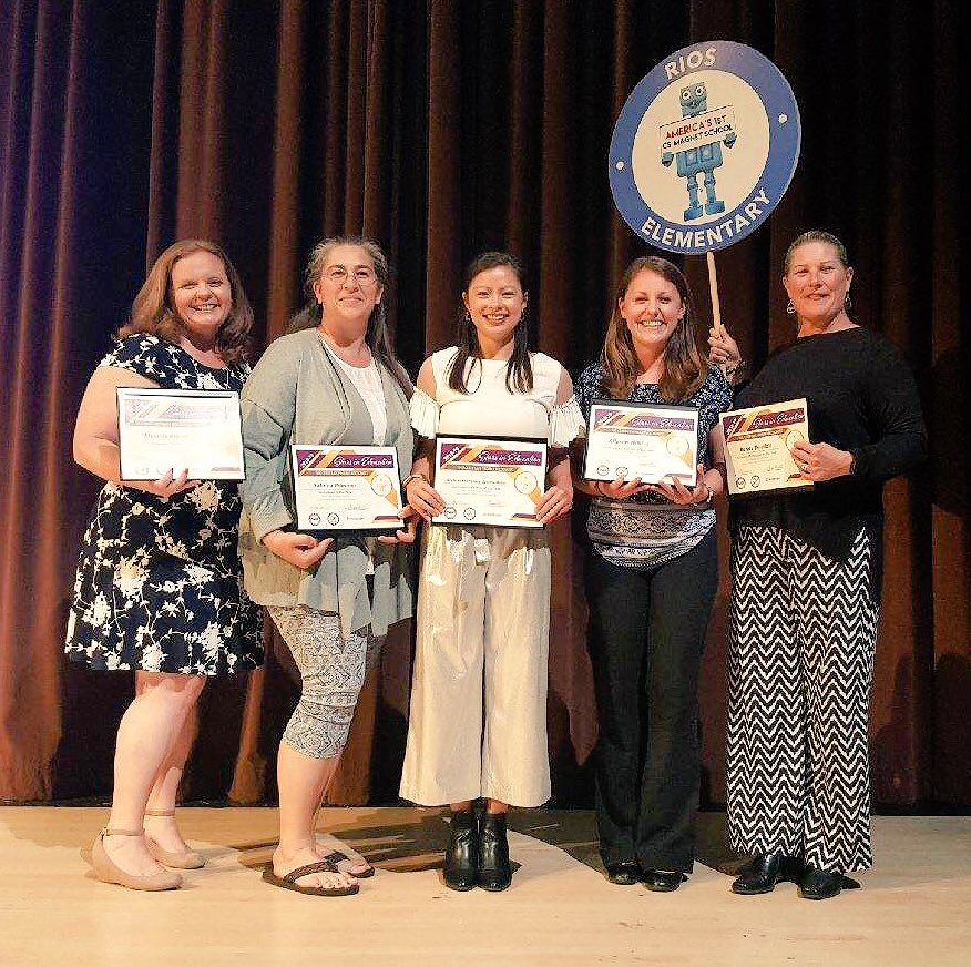 RiosRobots's tweet photo. Congratulations to all our Rios Stars in Education  ⭐️⭐️⭐️⭐️⭐️  Teacher, Volunteer, Community Partner, Support Staff &amp; Classified Of the Year.  @MBrandt20 @vanwimwaa @CounselorAW #CTTF #MsRonda https://t.co/AUcTD0Dy7G