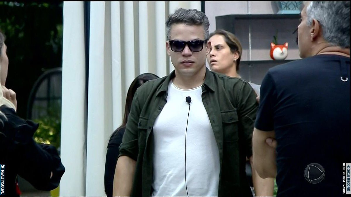 "Sabem quem foi o responsável pela volta de Nadja e D'Black? O ANDERSON!!! SIM, se ele não tivesse tretado com o Diego essa repescagem não teria existido"

ÍCONE QUE JÁ TINHA, PLANEJADO O FUTURO 👏  #RepescagemPowerCouple