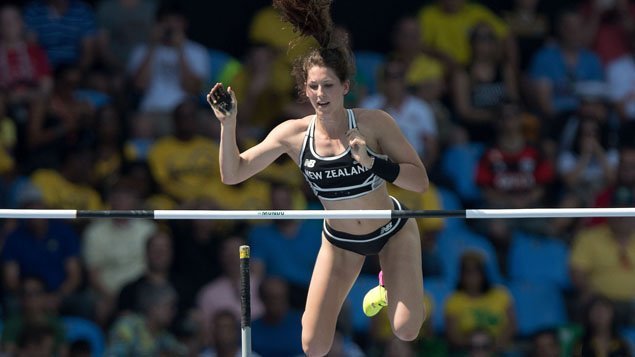 The_Final_Print's tweet photo. Young kiwi pole vaulting star Eliza McCartney has broken her highest pole vault jump at a Diamond League event in Oregon. She cleared a height of 4.85m beating her old best of 4.82m. Unfortunately, she finished second in the event to American jumper Jennifer Suhr https://t.co/Qo3usnkOzv