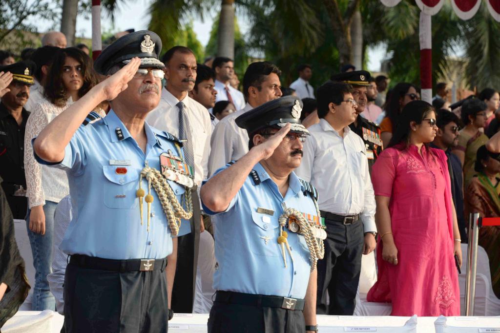 rashtrapatibhvn's tweet photo. A soldier or an officer in uniform, irrespective of whether he or she is from the Army, the Navy or the Air Force, evokes admiration and trust everywhere in the country #PresidentKovind https://t.co/IK8Gp5QcDO