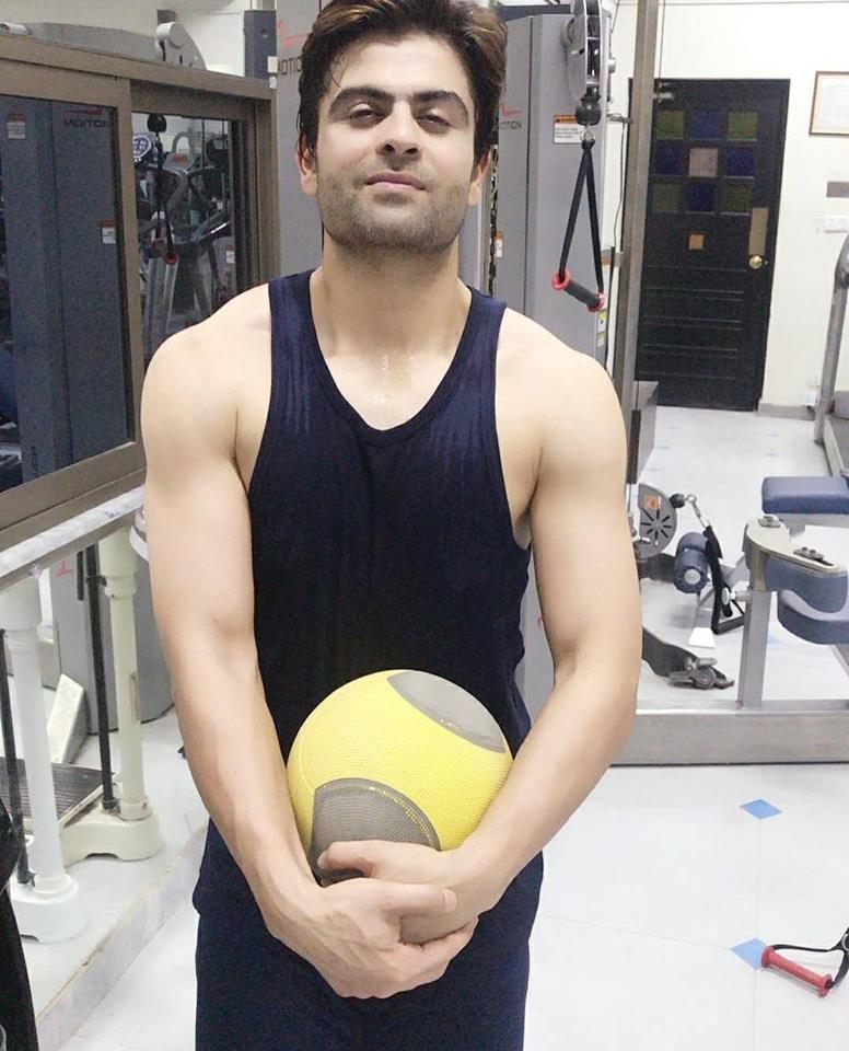 iamAhmadshahzad's tweet image. The Best Project You Will Ever Work on is ! YOU !
Who is with me on this ! Project !
#Gym #FitnessMotivation