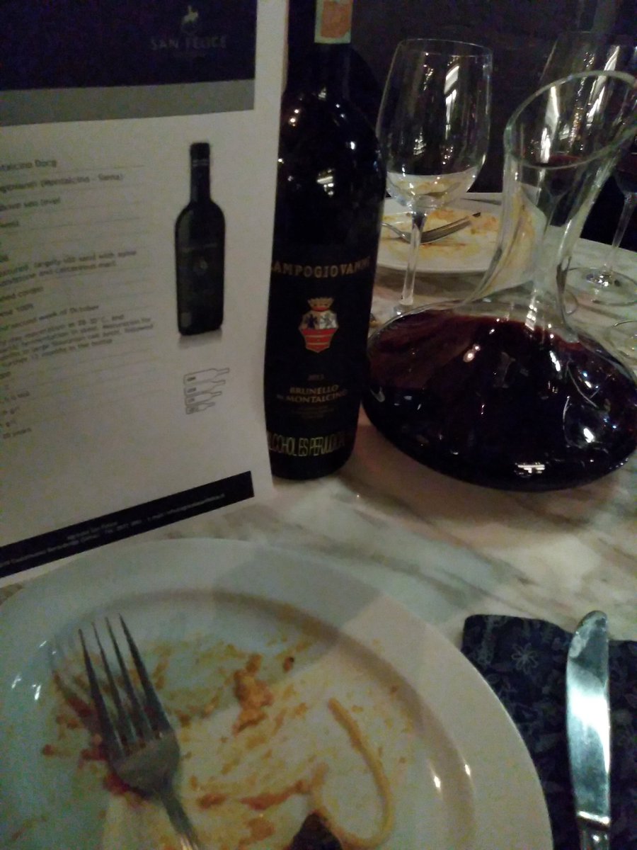 hjohnfsommelier's tweet photo. Is #EmiliaGrace whit #MarcoRamirez

#Colombia #Bogota #wine #Recomendaciones 
@Carlos7alella @muladhara @onceuponawine_ @CaraMiaSG @suziday123 @Fiery01Red @WineSelfies @LoriMoreno @winechanneltv @JoseRafaArango @AndresL43684123 @Pandreapp1297 @AndressMorera @TwitItalianWine https://t.co/jSFqSmpqzM