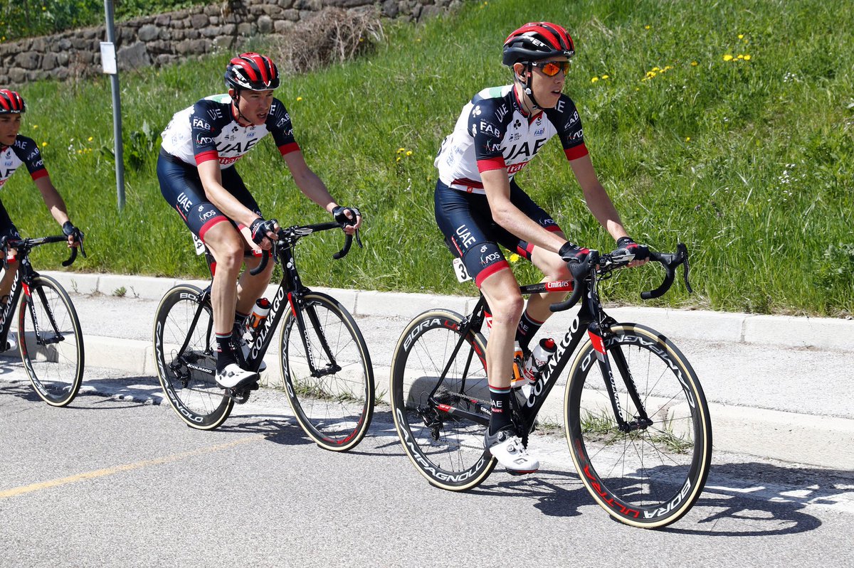 TeamEmiratesUAE's tweet photo. We are heading to a week end full of races!
Here is our #UAEWeeklyRider: @SimonePetilli 🇮🇹!
Do you know he's nicknamed the “Chamois from Dervio” after his climbing skills?
Check some more about him, and which race he will ride next: https://t.co/OnAT3hp2yo
#UAETeamEmirates https://t.co/WURQOHrU7i