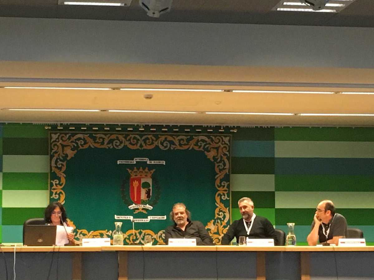 IKDGAZtE's tweet photo. #CILME2018 kongresuari amaiera emateko “Escuelas democráticas” mahai ingurua. Parte hartzaileetako bat Donostiako @amaraberrisarea izango da. https://t.co/P6onbj5ijt