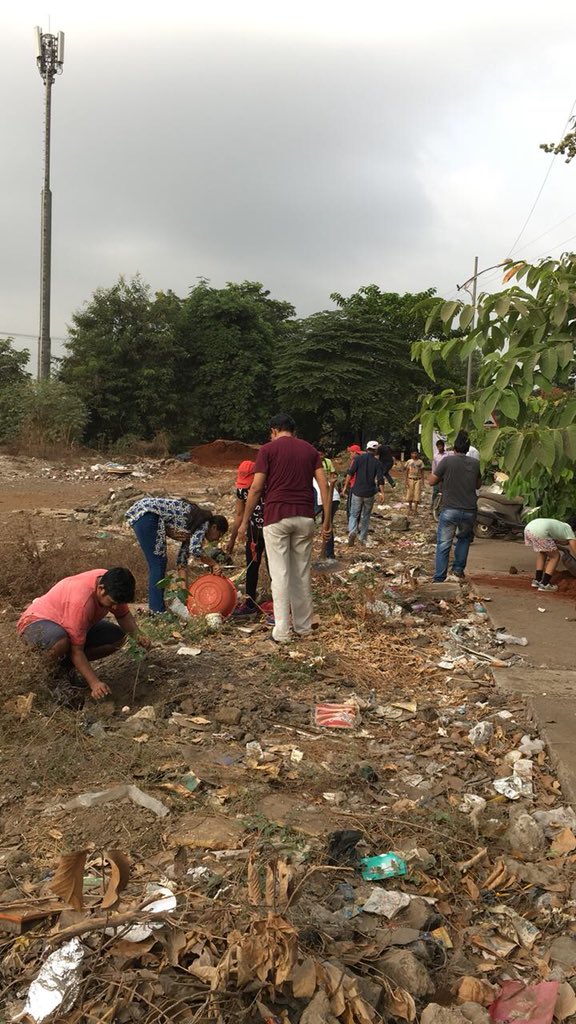 chandra020's tweet photo. Children and residents came out to plant saplings to save the pond in reaction local authority doing dumping to kill the future. https://t.co/1nxD4lb4Nx