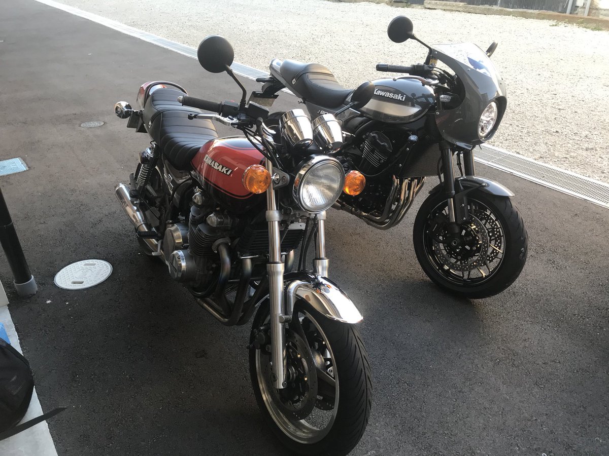 TwoSyo's tweet photo. 友人のz900rs CAFE オーヴァーレーシングハンドルキット 車高調キット ショートサイドスタンド カウル外し
まだまだカスタムしていくらしいです笑
カッコイイ！ #z900rs CAFE #z900rs  #カワサキ #ゼファー750 https://t.co/8czCWSAnnL