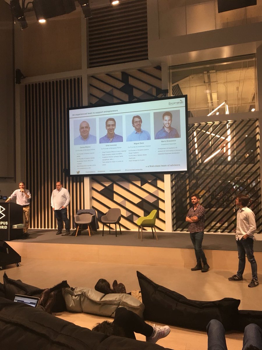 WREAMAPP's tweet photo. Felices de haber conocido al equipo de @EncomendaVC y gracias por todos los consejos que nos disteis sobre las claves para una #startupdeexito. Estamos deseando crecer para llegar a formar parte de vuestro portfolio @carlosblanco @ojuncosa #Wreamlearnings #startup #wreamapp.com https://t.co/NjH7XCaYsi