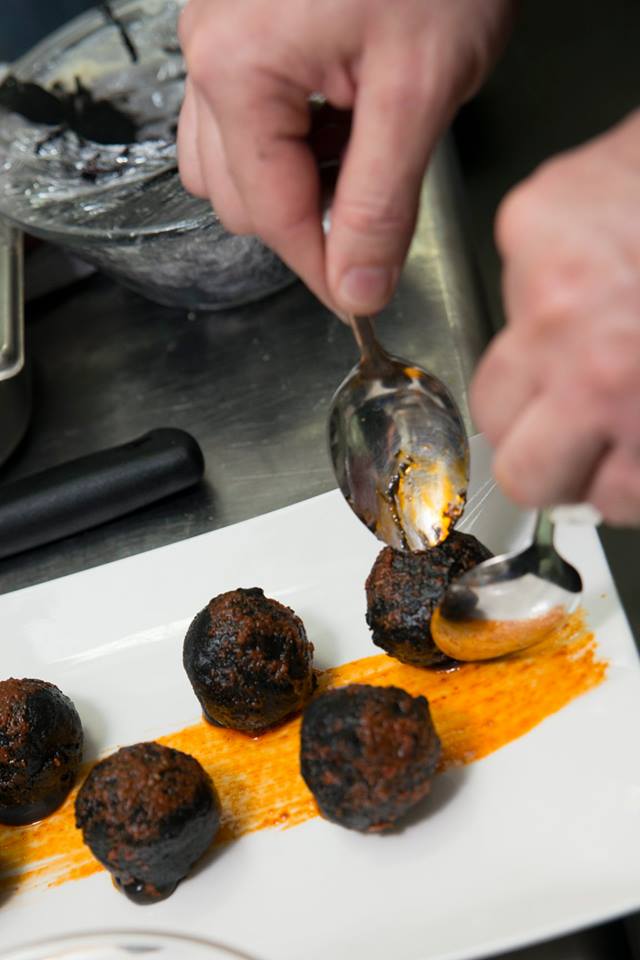 grupo374's tweet photo. ¡Delicias que enamorarán a tu paladar! 😍😋 Visita las páginas de nuestros #Restaurantes y haz tu reserva. ¡Te están esperando! #Grupo374 #yummy #foodie @colmadorivera_ @MONVALENCIA_ @elochoymedio #ElCaféDelMar https://t.co/3WYRxYY8rc