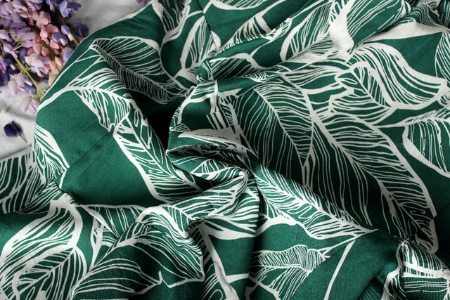 BloomingChen's tweet photo. awesome!extremely impressive backless leaf print dress😘😘😘😘 https://t.co/vmB3sJhaGD