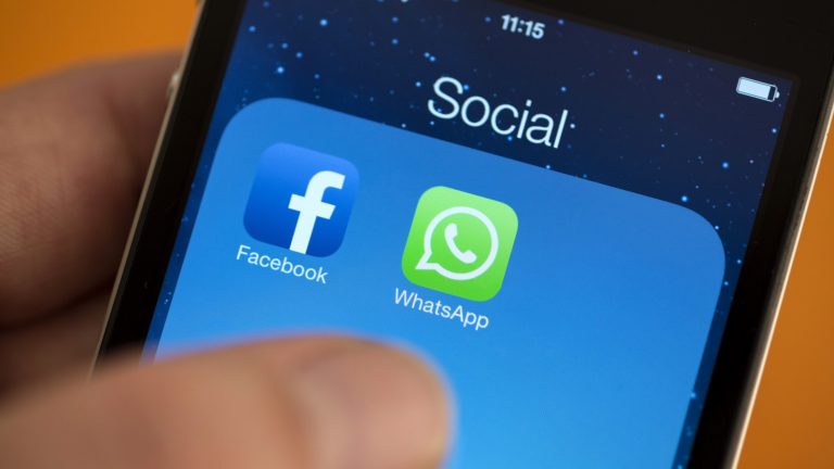 AppsHerald's tweet photo. #Facebook gradually enabling #Android devices to use group audio and video calls on #WhatsApp
In May, Facebook made promise with WhatsApp users in F8 Developer  Conference that it will bring some new features and improvements to WhatsApp in near future.

https://t.co/9VasFETpaU https://t.co/QVZ13GikIW