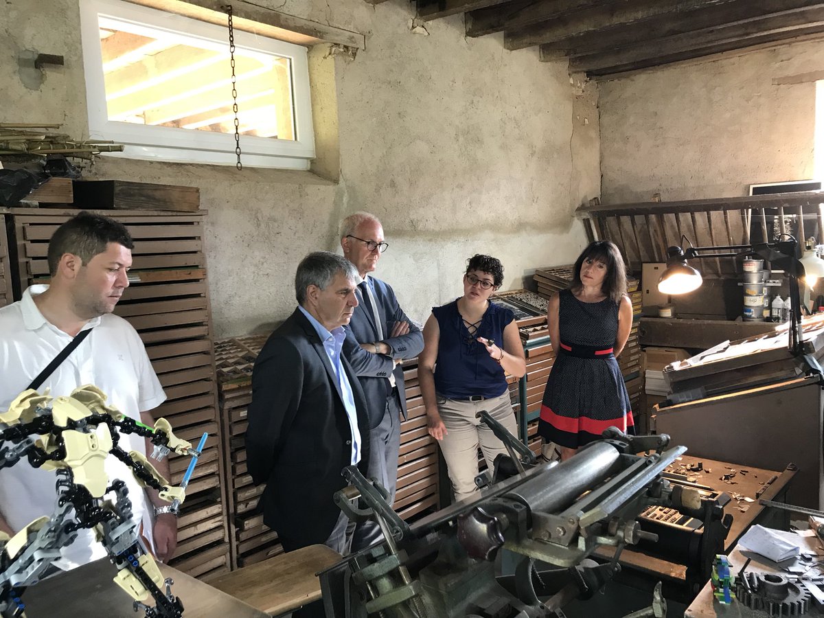 cci_indre's tweet photo. Conférence de presse pour le lancement de #SecretsDeFabrique 2018 chez Les Jardins Typographiques à #Diors - 14/6>21/9 - 60 #Entreprises - 300 visites avec #ADTI #BerryProvince #CMA & #CCI #Indre #TourismeIndustriel #Tourisme cc @BerryProvince https://t.co/JNvGLtrpIU