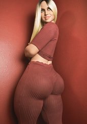 WhichSexDoll's tweet photo. The rise of the fat sex doll https://t.co/wFnU7g2TLc https://t.co/Klxb4xGo4e