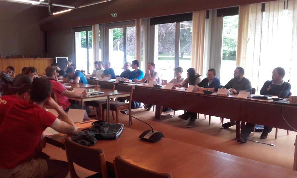JA_Manche's tweet photo. Chez @JA_Manche l'information est de mise aujourd'hui... découvrir les ficelles du syndicalisme jeune pour mieux vivre son engagement de responsable local #réseau #convivialité. Une journée complète en perspective ! https://t.co/RhenQDaxYi
