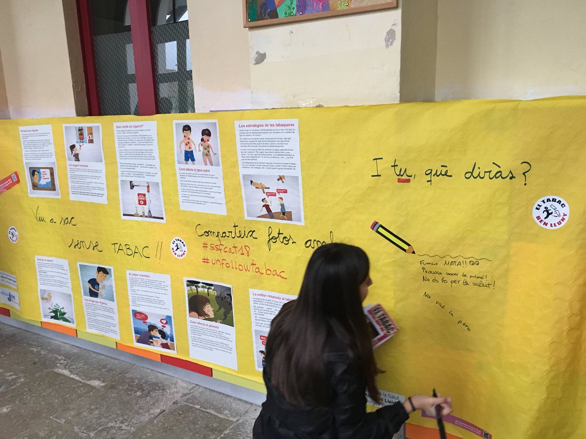 anna_aribe74's tweet photo. Setmana sense fum 2018, Col.legi Mare de Déu de Montserrat. I tu, què diràs al tabac. Photocall  #ssfcat18 #EAPLesBorgesBlanques #unfollowtabac  @OJGarrigues #programasalutiescola @icscat https://t.co/qTkztOkDmj