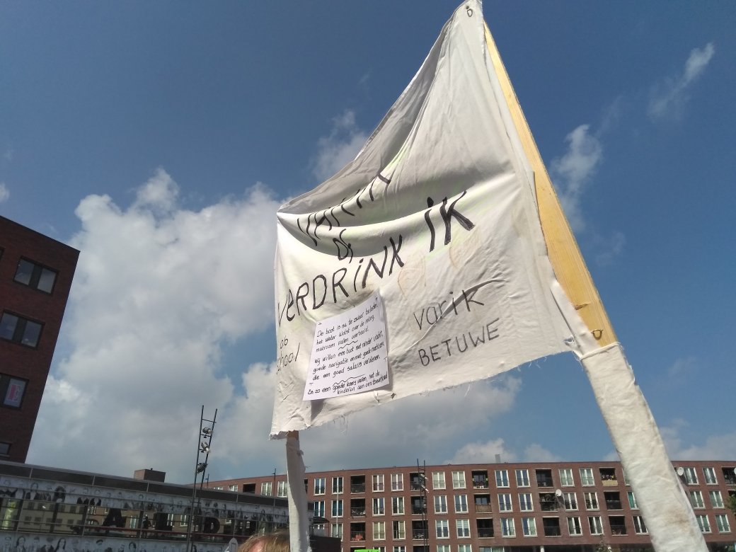 Taxloss84's tweet image. Spandoeken!!!! #jufisboos #pocoderood #pofront @AObtweets