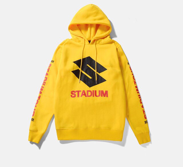 official_merch's tweet photo. WORLD WIDE🌍 GIVEAWAY

-Justin Bieber: Stadium Hoodie

- Love Yourself: Tear 

-Shawn Mendes: Lost in Japan Jumper 

-Zayn: Let Me Tee

To enter you must do all 4:

1. Retweet our pinned tweet

2. Follow

3. Retweet 

4. Turn notifications on

*Ends at 750 retweets* https://t.co/L391OhcJGb