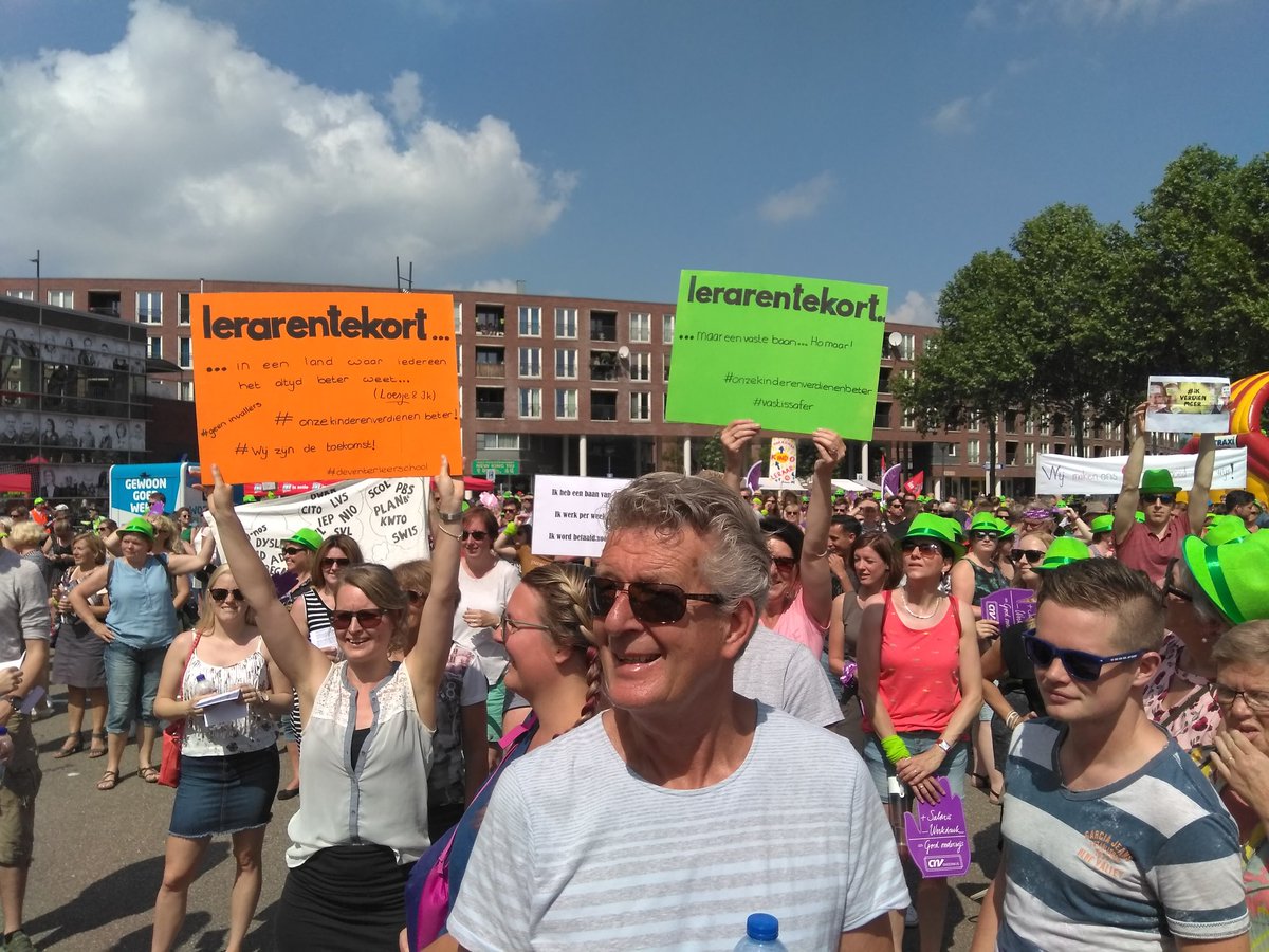 Taxloss84's tweet image. Spandoeken!!!! #jufisboos #pocoderood #pofront @AObtweets