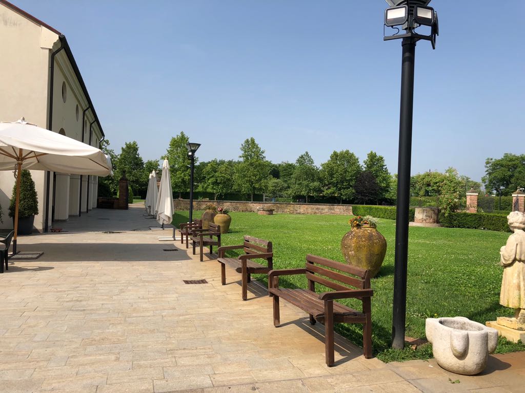 SystematikaITA's tweet photo. Non potevamo mancare alla tappa di Padova del #VMware #Digirevolution Partner Day. π@VMware_IT @LorisFrezzato https://t.co/3HH57Q4u8L
