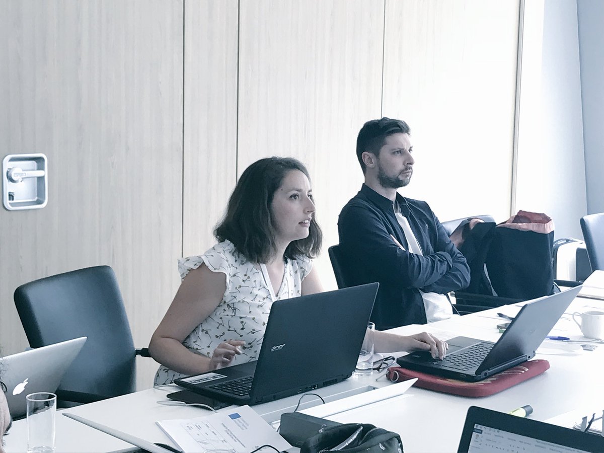 PacteProject's tweet photo. 🎙Presentation of the #PACTEProject ‘s communication campaign by @noemiegingue, Communication Officer of @SportandCitizen 👌☺️📱💻 https://t.co/L98mczVRKd