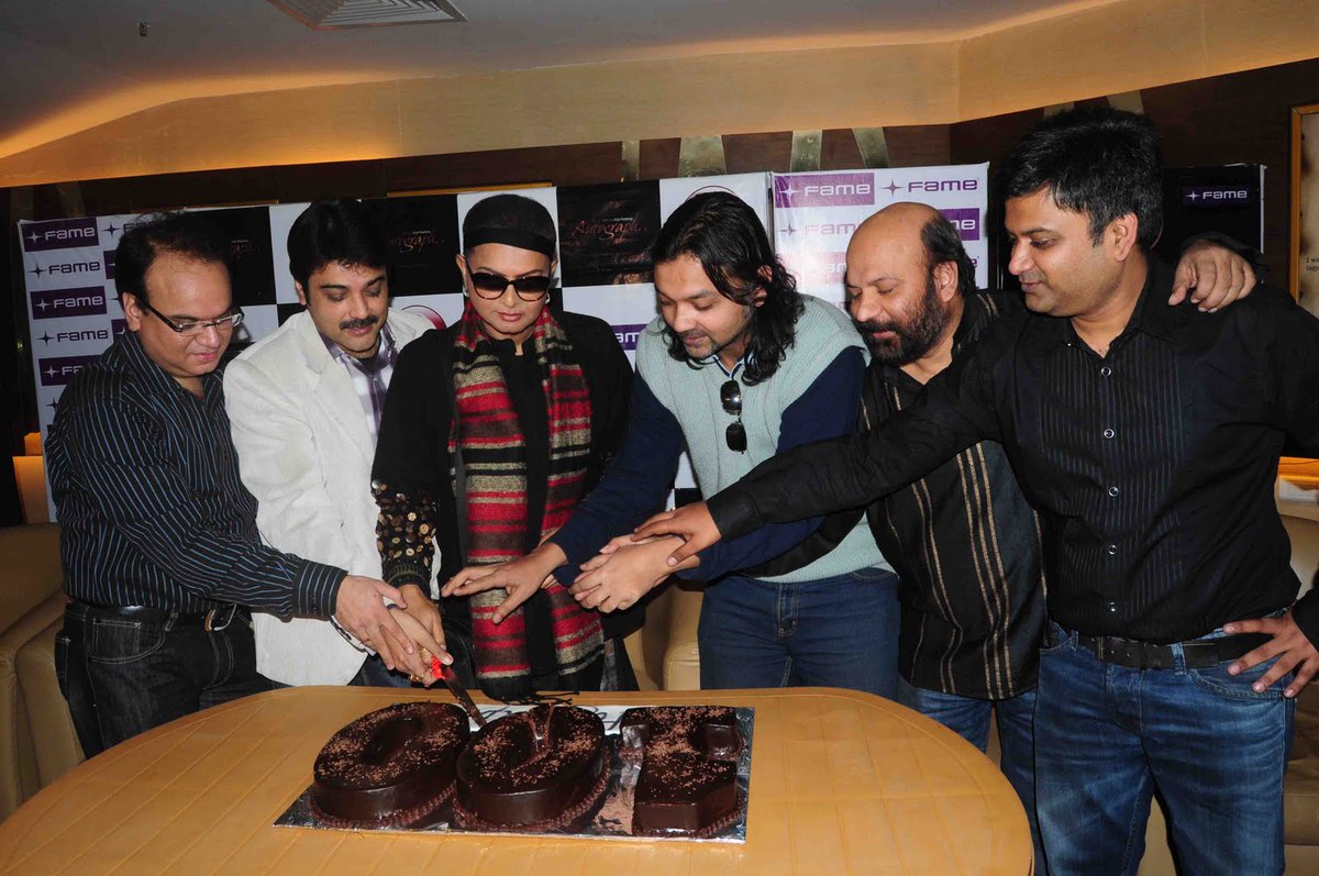 bumbafan's tweet photo. #AutographMemories 
With #RituDa https://t.co/fupWtU7YKr