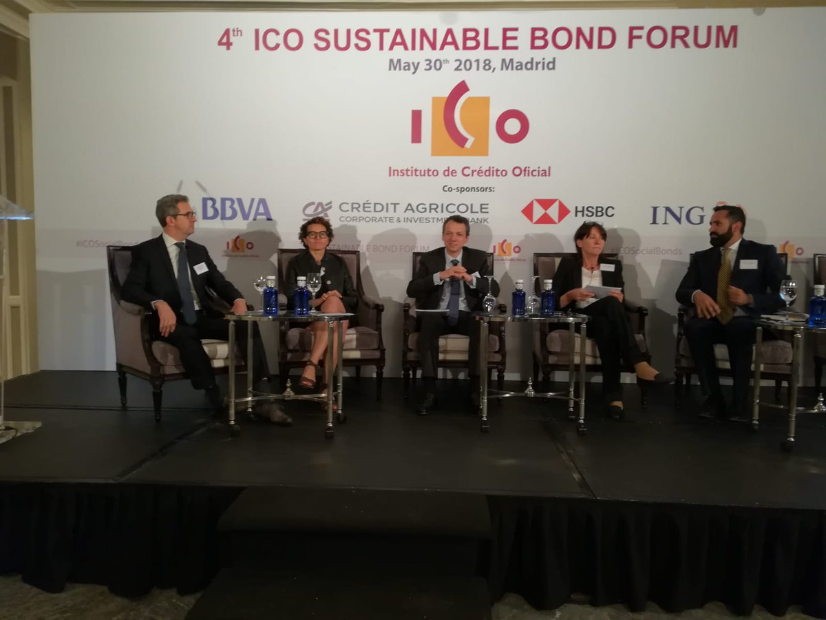 ICOgob's tweet photo. En el panel 2 abordamos la opinión de los inversores sobre los Bonos verdes y sociales #icosocialbonds @Aegon @KfW @Amundi_FR @CA_CIB #LBPAM https://t.co/6uW0JdbCrU
