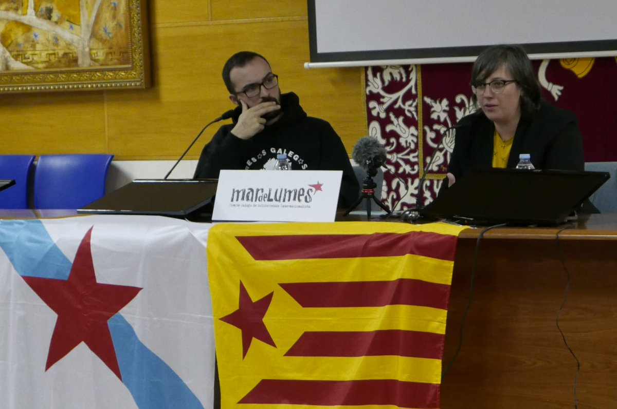 "Unha República sen medo". Xa podes ver en vídeo a charla que Mireia Boya, das @CUPnacional, deu onte en #Compostela, organizada por <a href="/mardelumes/">Mar de Lumes</a> 
🎬youtu.be/hZCUf1k6NiM
#5anosMarDeLumes #Catalunya