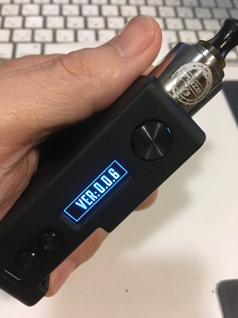 northernstone_'s tweet photo. 早速 #vandychip アップデートしてみた👍🏻
とりあえずPモードしか使ってないんだけどね😅
新機能のブーストモードってのがちょっと気になる。
 #VAPE初心者 #vape #vandyvape #pulsebf80wmod #pulse https://t.co/6OuXCVzyYe
